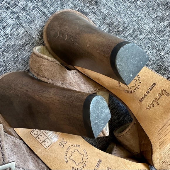 Boden tan suede wooden heel sandals - Picture 6 of 12